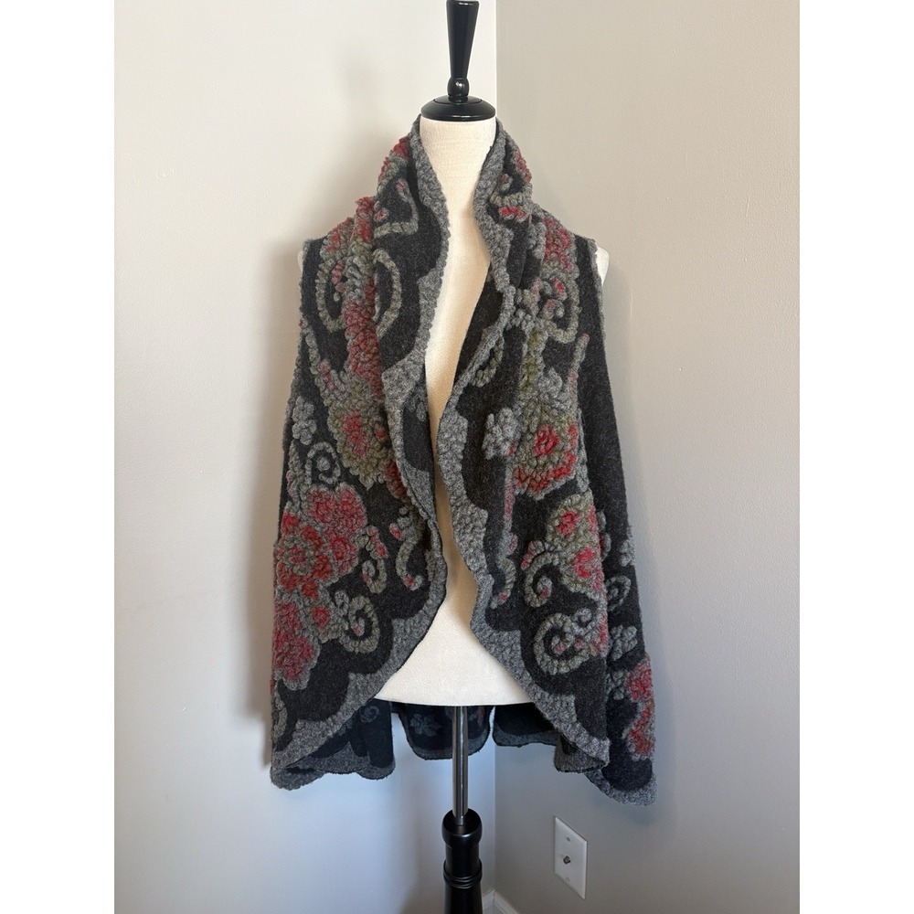 Vintage Concept Boiled Wool Vest Medium Gray Floral Waterfall Cardigan Italy M